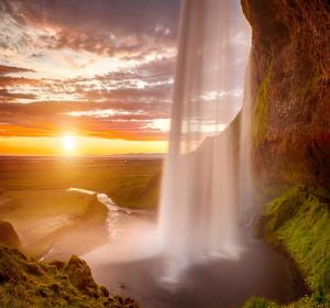 Elevating FP&A Storytelling with Waterfall Charts